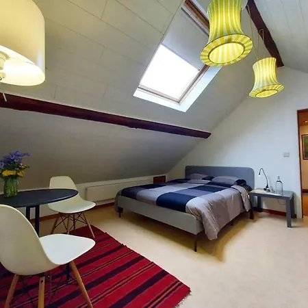 Duplex Au Coeur De Louveigne - Proche De Apartment